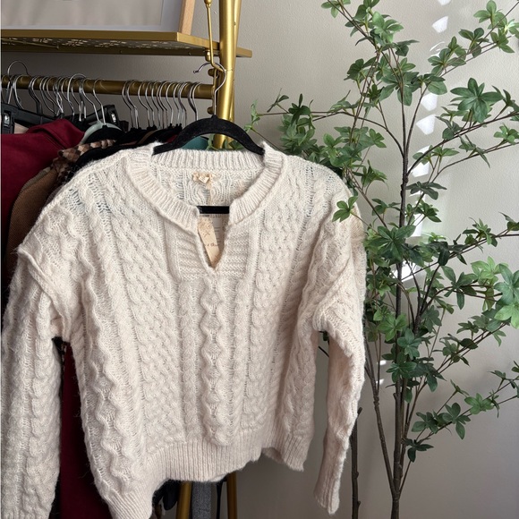 Hem & Thread Sweaters - Hem & Thread Cream V-Neck Cable Knit Sweater